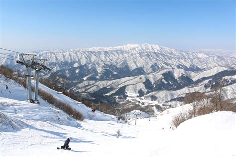 skkki|GRANSNOW OKUIBUKI ～Largest Ski Resort in Japan’s Kansai .